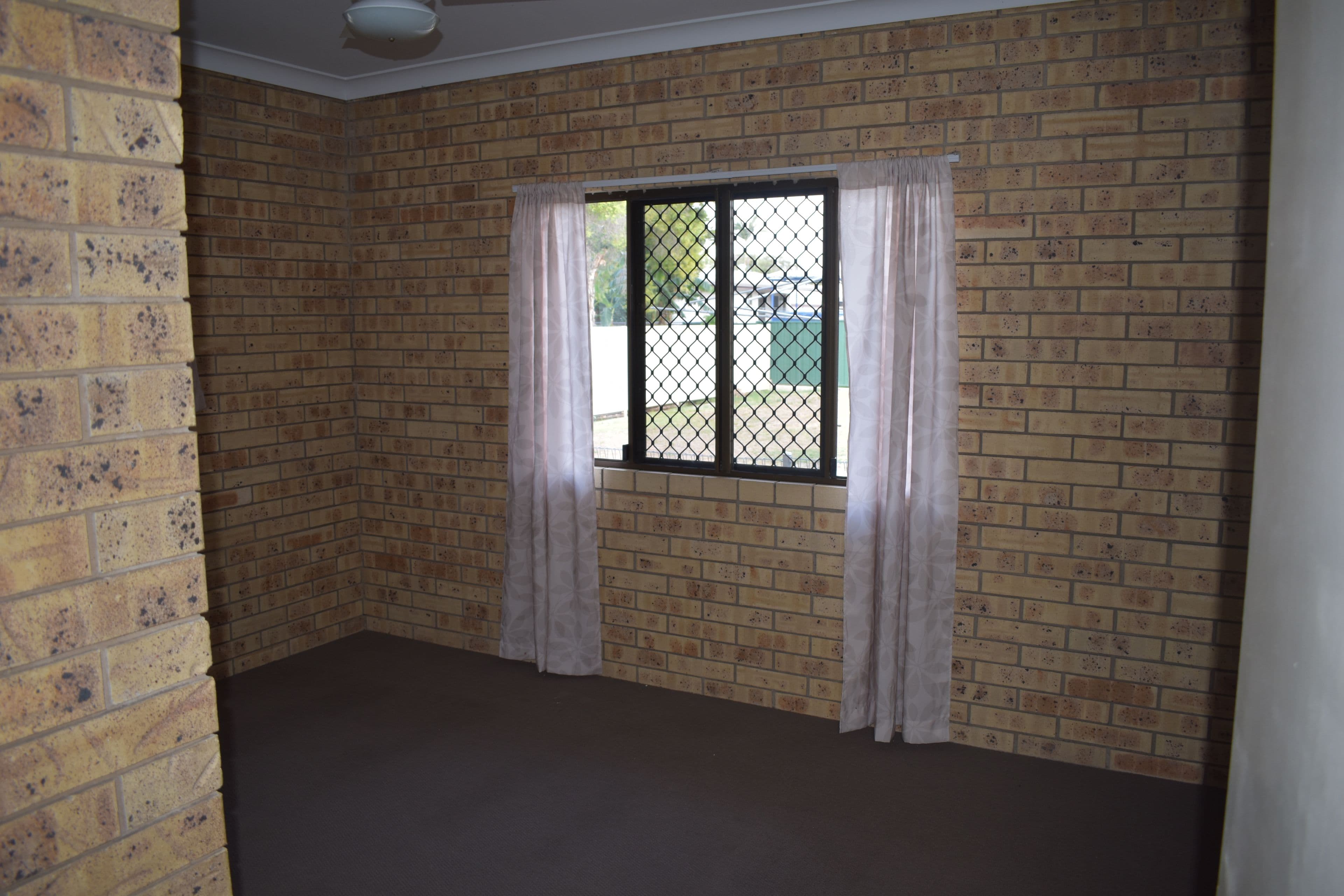 60 Gray Street, Emerald QLD 4720, Emerald - Thumbnail 8