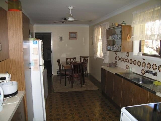 43 Jimbour Drive, NEWTOWN QLD 4350, Newtown - Thumbnail 2