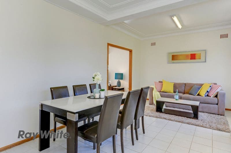 37 Robin Street, Carlingford - Thumbnail 4