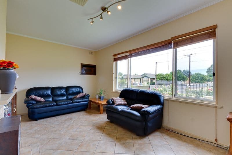 11 Masters Avenue, OAKLANDS PARK SA 5046, Oaklands Park - Thumbnail 4