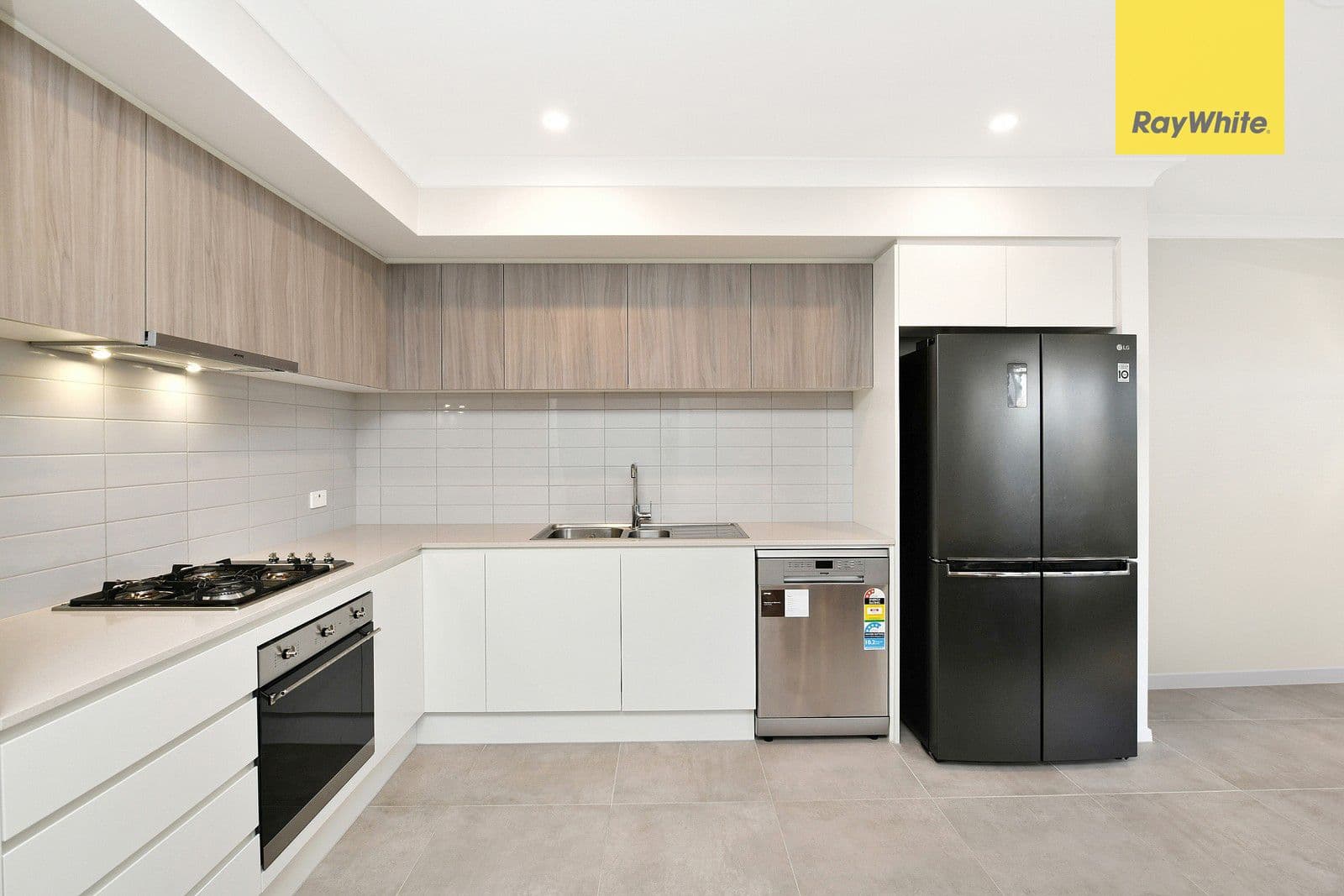 28 Flyer Glade, Blacktown NSW 2148, Blacktown - Thumbnail 3