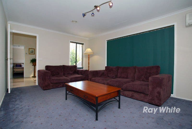70 Raisell Road, CRANBOURNE VIC 3977, Cranbourne West - Thumbnail 2