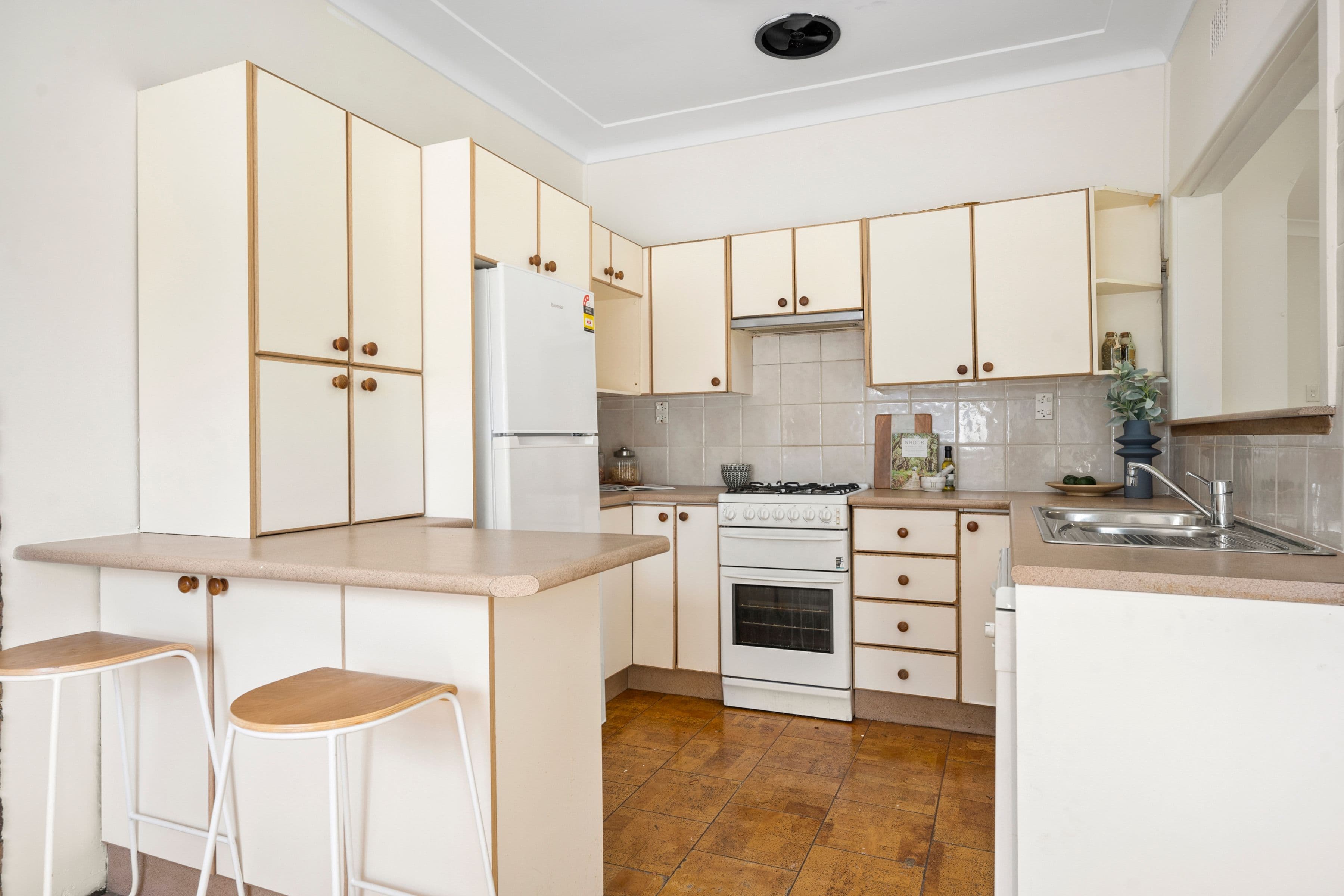 4 Dunbar Close, Normanhurst NSW 2076, Normanhurst - Thumbnail 3