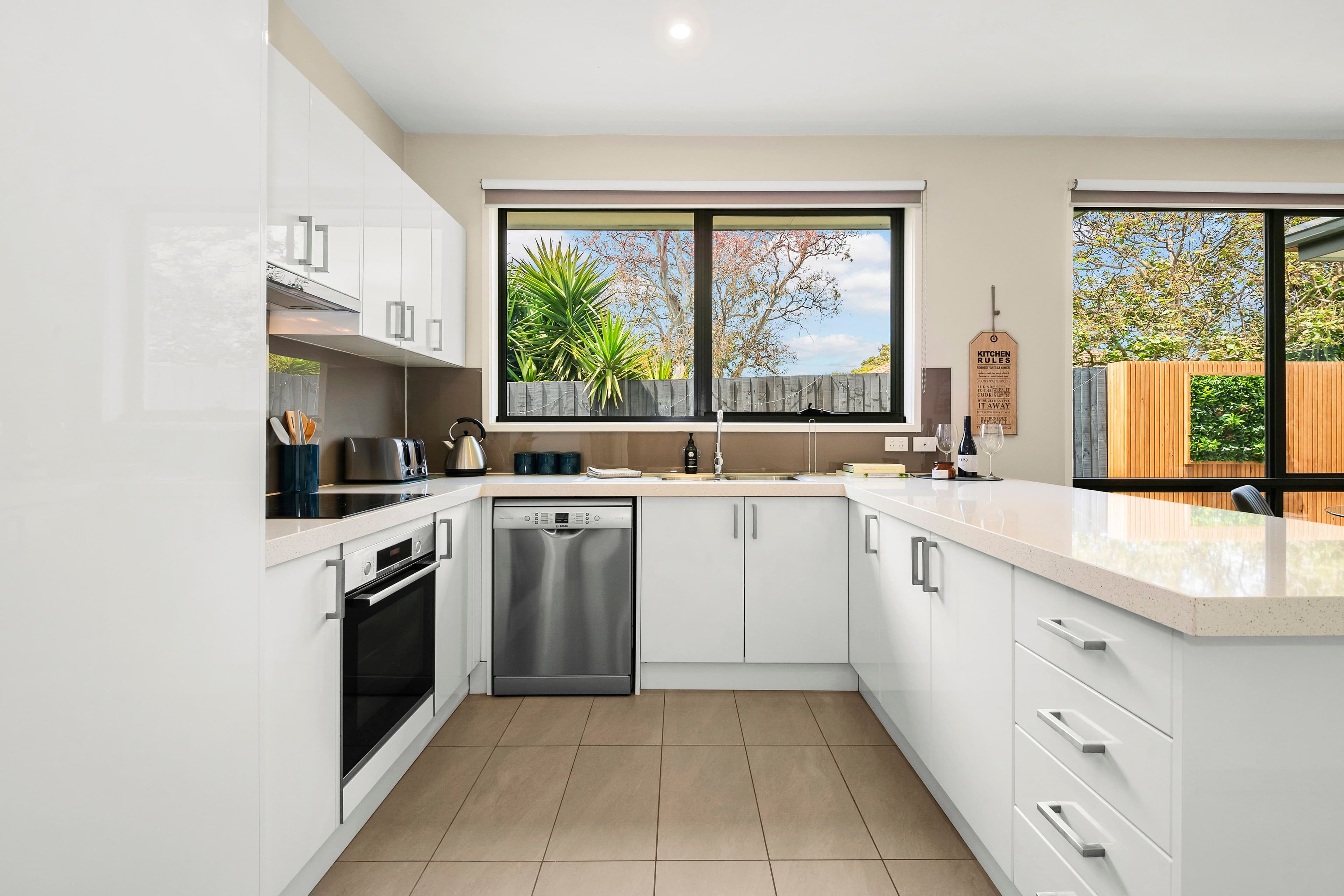 14 Duncan Avenue, Seaford VIC 3198, Seaford - Thumbnail 3