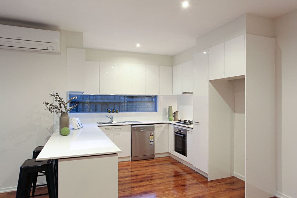 8A Carinya Road, BENTLEIGH EAST VIC 3165, Bentleigh East - Thumbnail 4