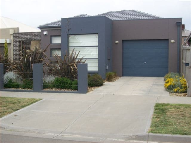 19 Grosvenor Square, CRAIGIEBURN VIC 3064, Craigieburn - Image 1