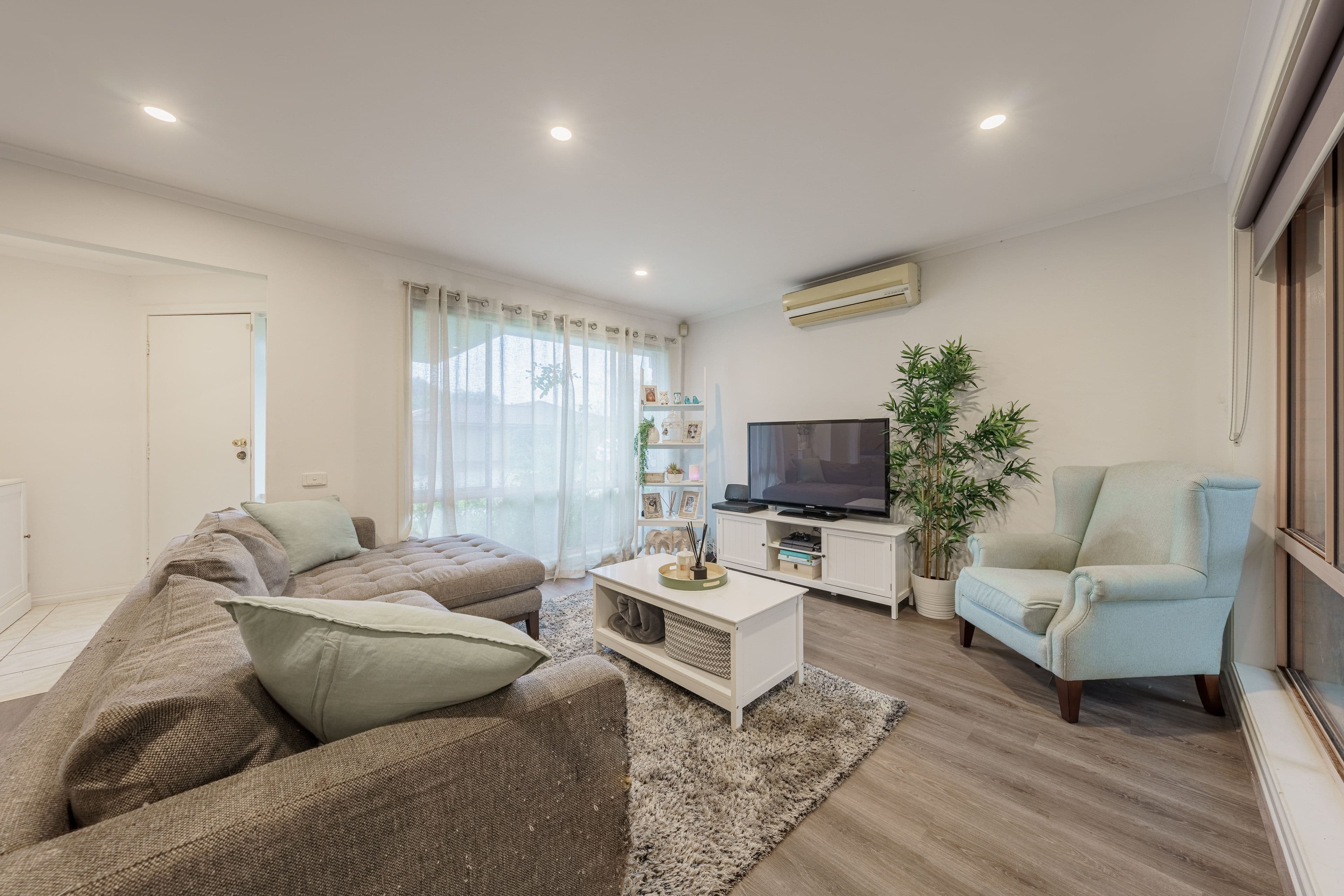 13 Forrester Walk, Narre Warren South VIC 3805, Narre Warren South - Thumbnail 4