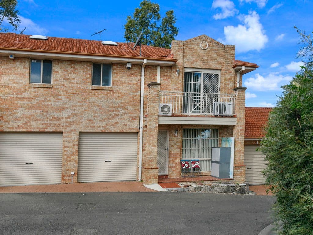 15 Dalton Place, Fairfield West - Image 1