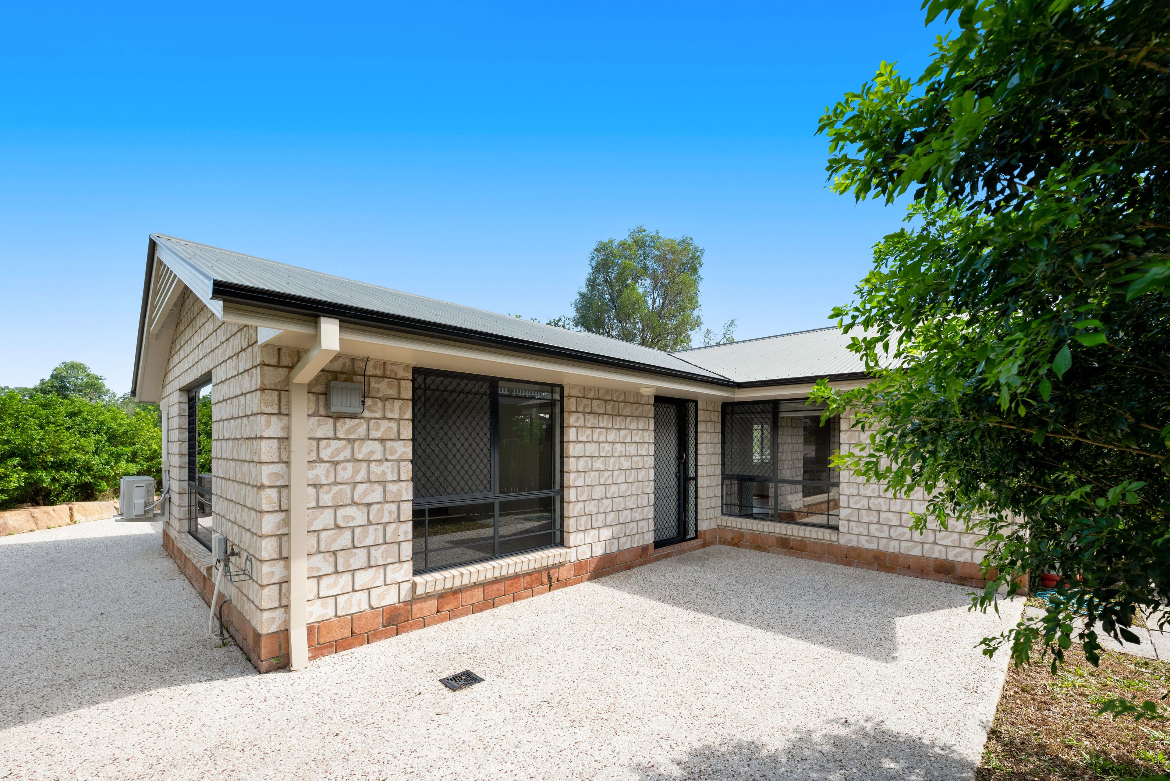 89 Dyson Avenue, Sunnybank QLD 4109, Sunnybank - Image 1