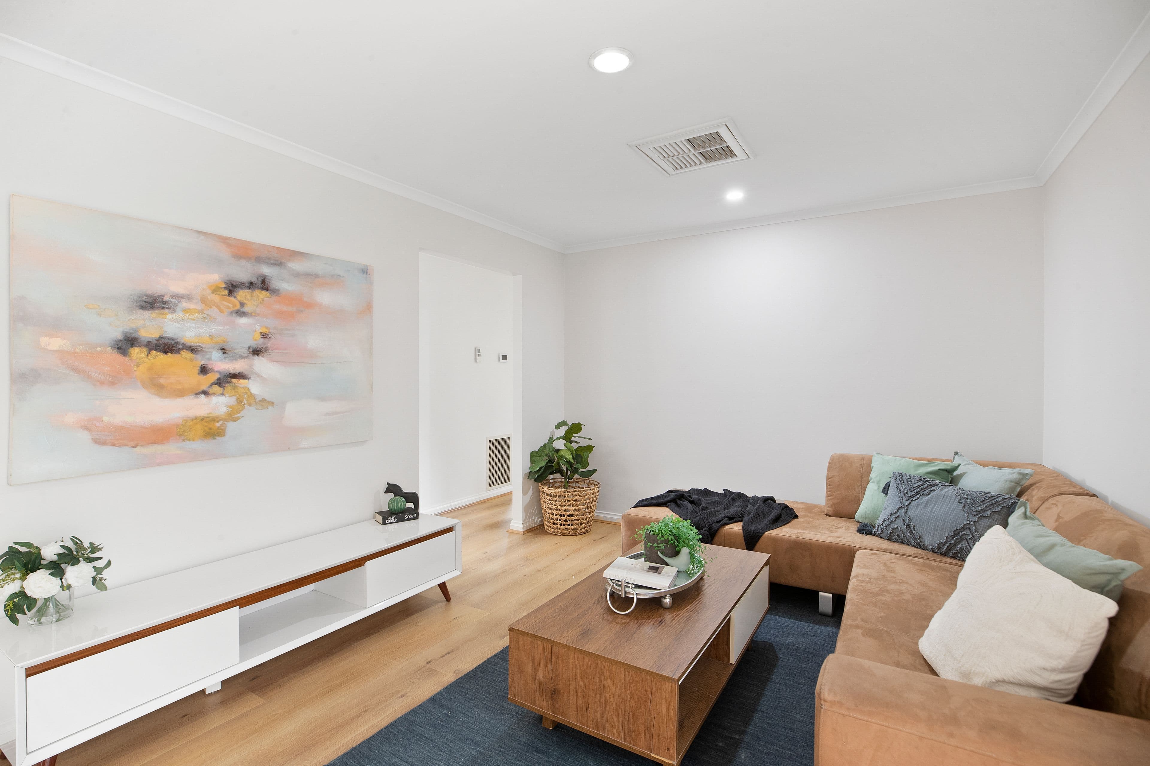 9 Hallmark Drive, Narre Warren South VIC 3805, Narre Warren South - Thumbnail 3