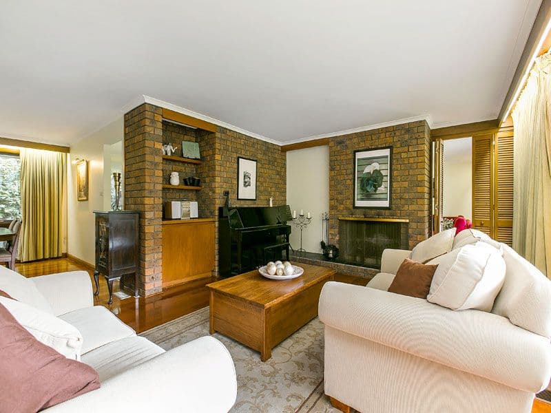 8 Chifley Court, DINGLEY VILLAGE VIC 3172, Dingley Village - Thumbnail 2