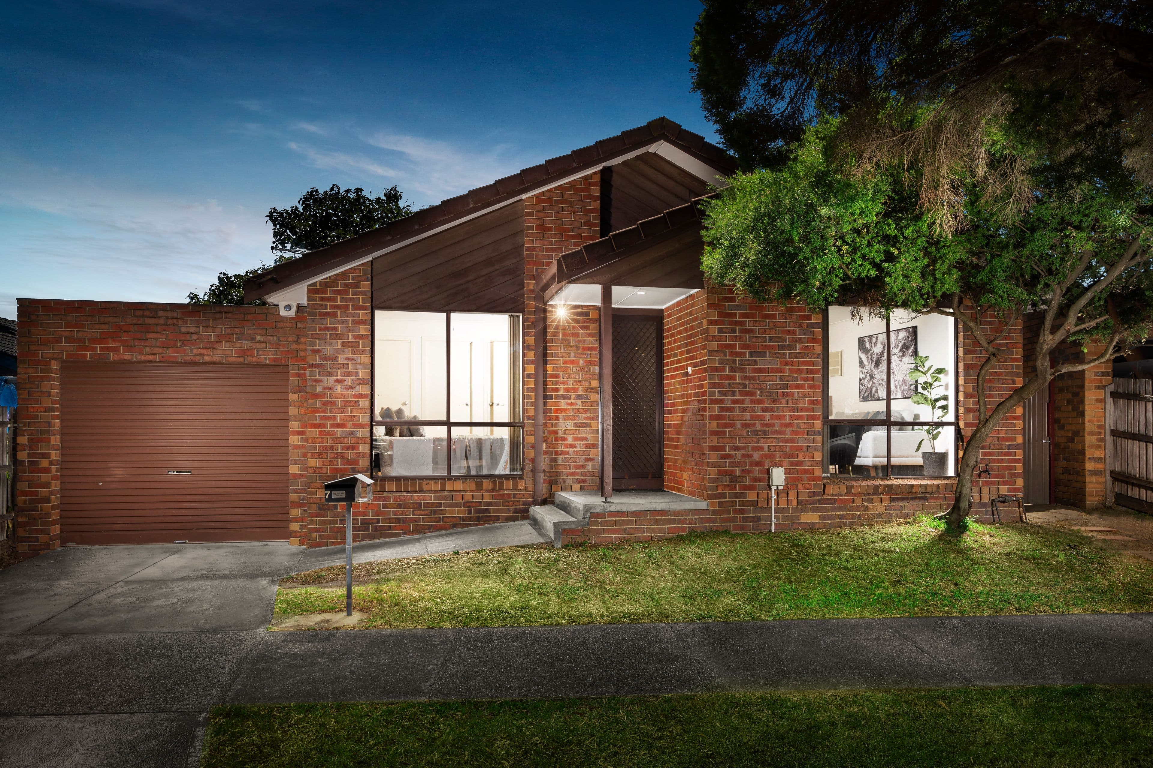 7 Bachli Close, Mill Park VIC 3082, Mill Park - Image 1