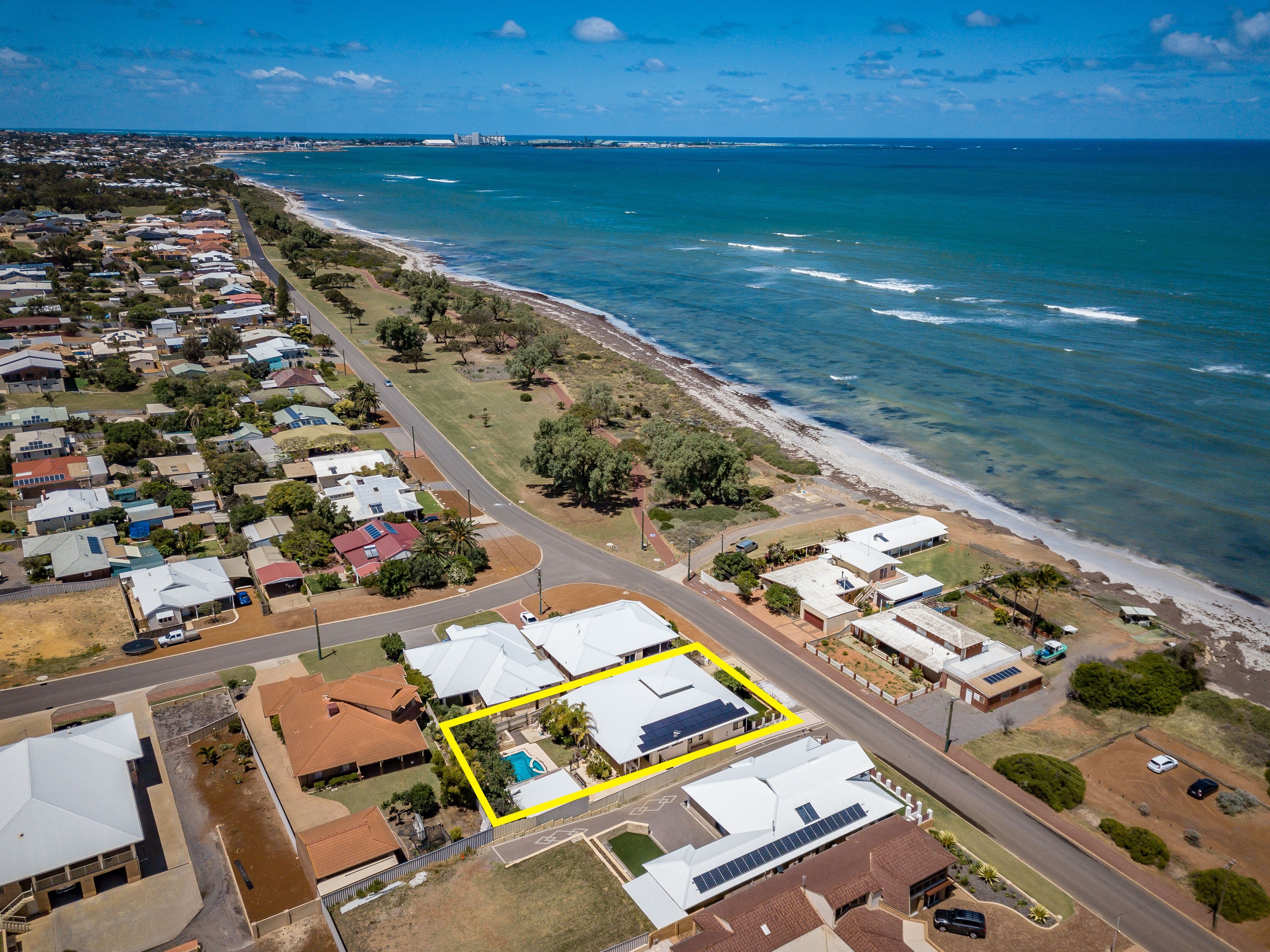 158 Kempton Street, Bluff Point WA 6530, Bluff Point - Thumbnail 2