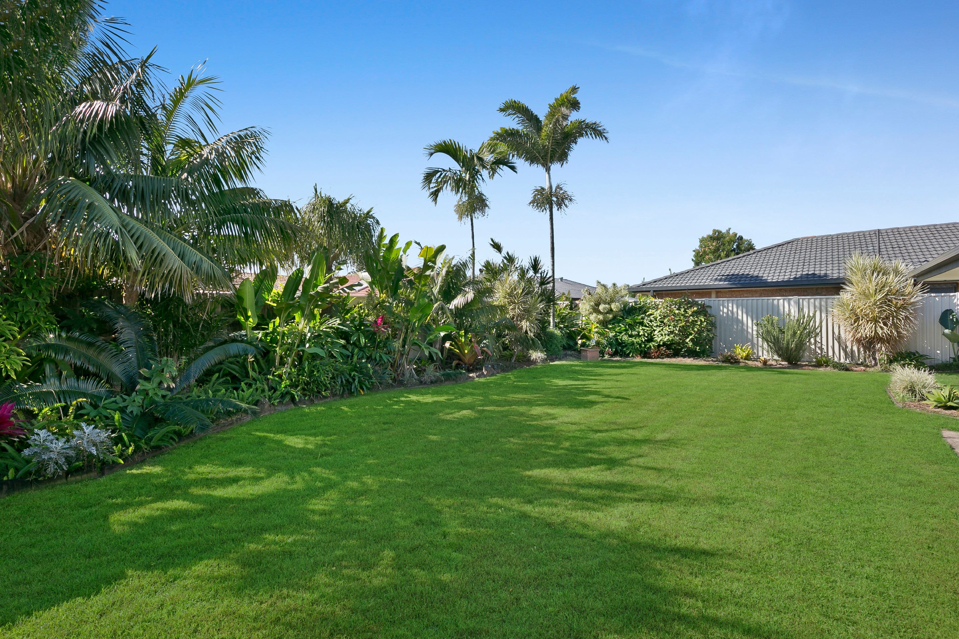 8 Tartan Court, Mermaid Waters QLD 4218, Mermaid Waters - Thumbnail 6