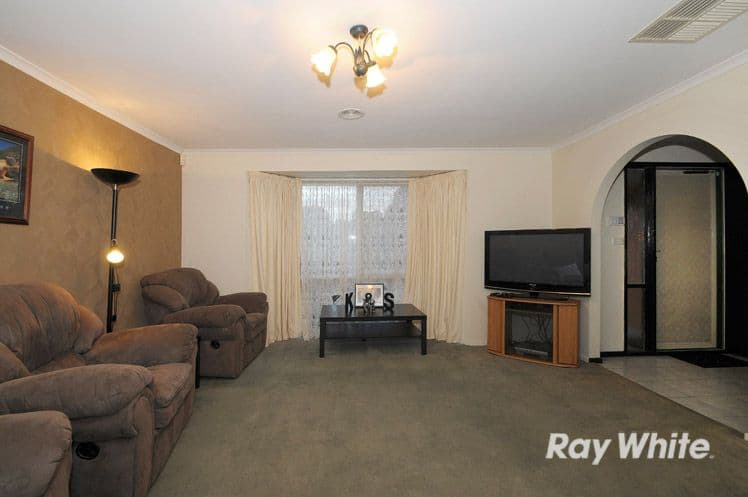 11 South Anderson Court, CRANBOURNE NORTH VIC 3977, Cranbourne - Thumbnail 6