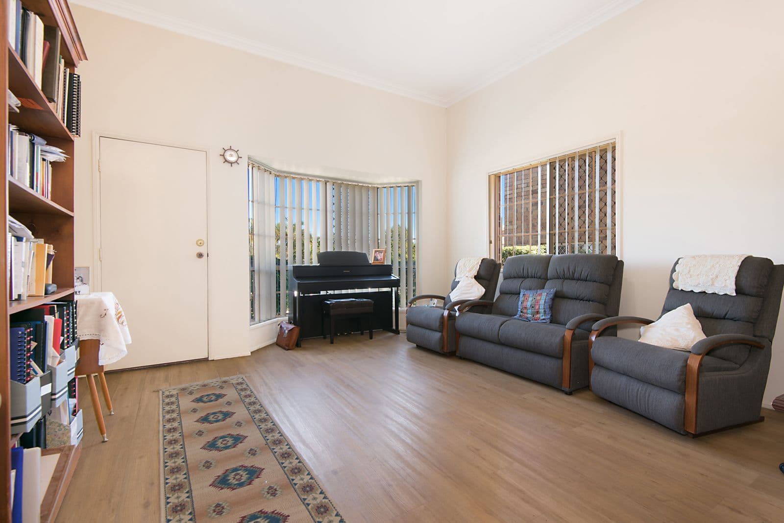 1162 Cavendish Road, Mount Gravatt East QLD 4122, Mount Gravatt East - Thumbnail 2