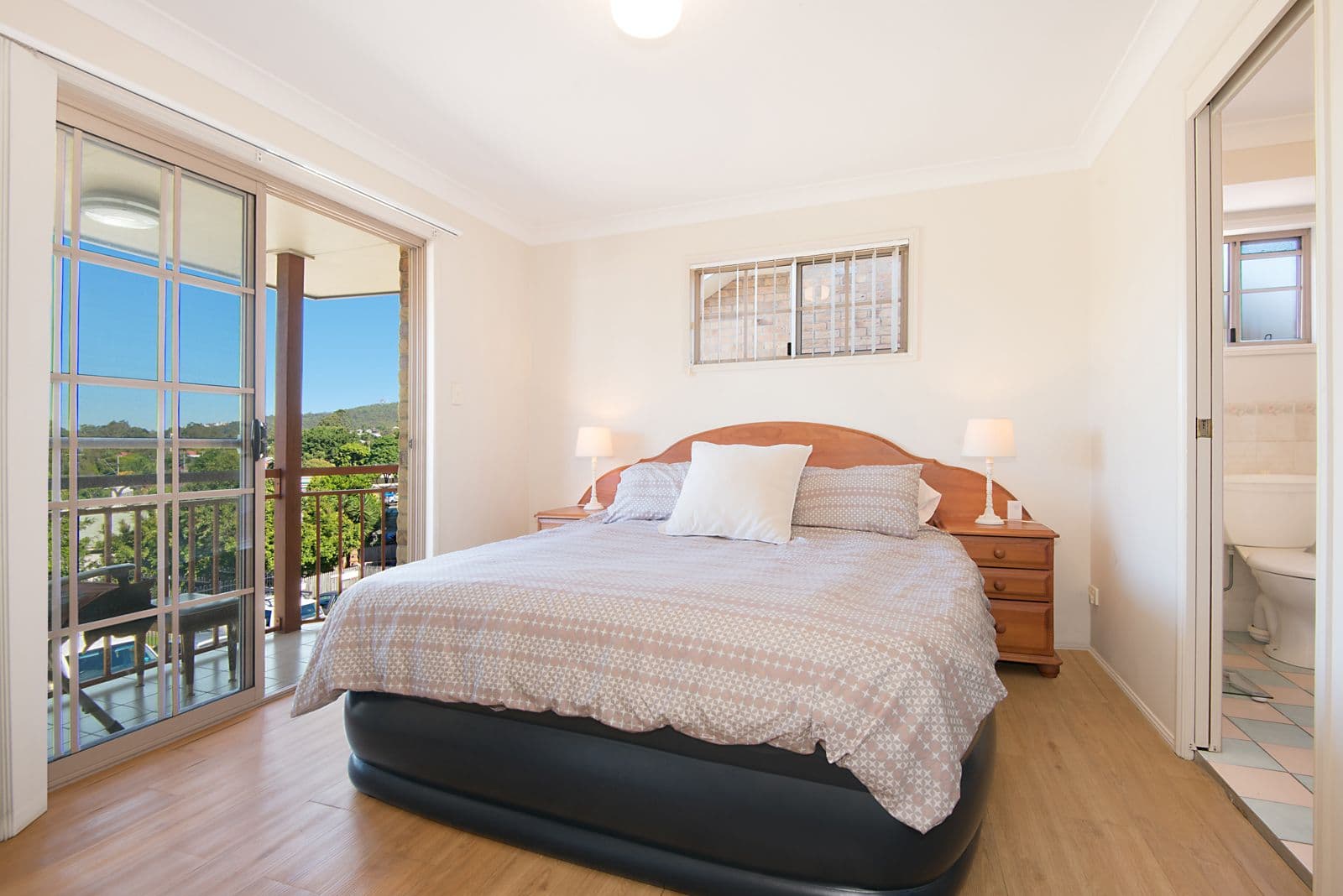 1162 Cavendish Road, Mount Gravatt East QLD 4122, Mount Gravatt East - Thumbnail 4