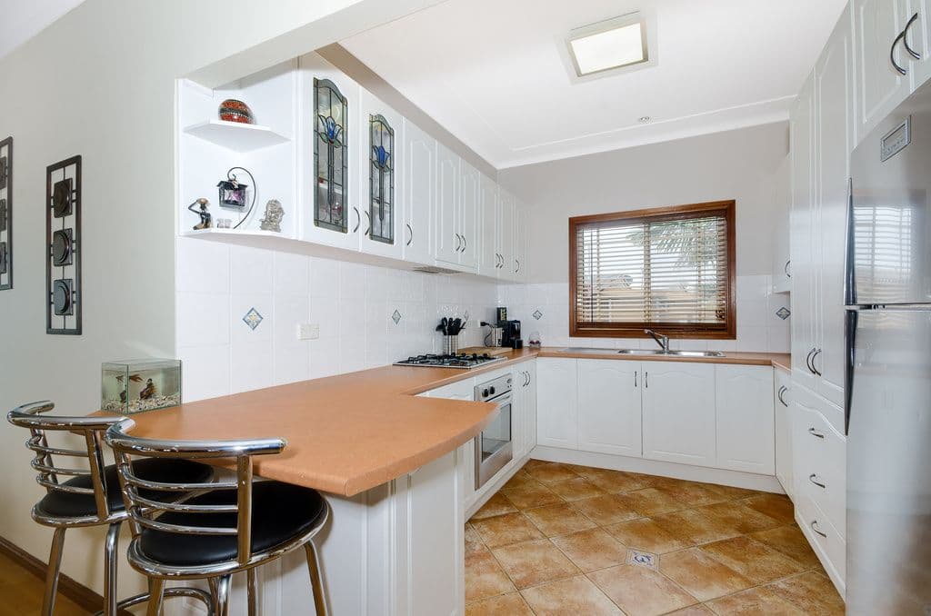 8 Chalmers Street, BALGOWNIE NSW 2519, Balgownie - Thumbnail 2