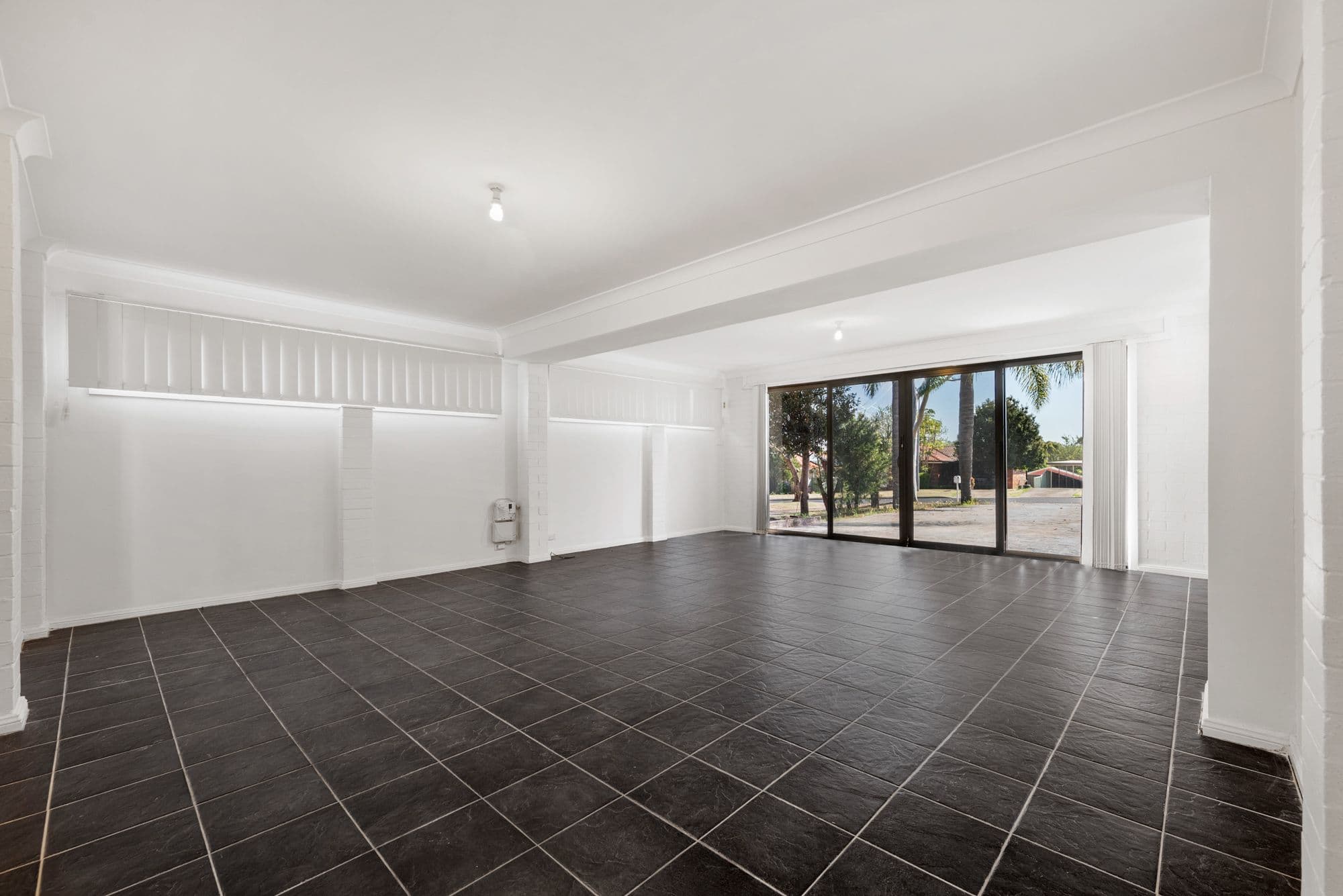 16 Leicester Street, Leumeah NSW 2560, Leumeah - Thumbnail 3