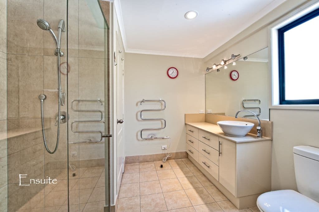 72 Broadwater Street, RUNAWAY BAY QLD 4216, Runaway Bay - Thumbnail 7
