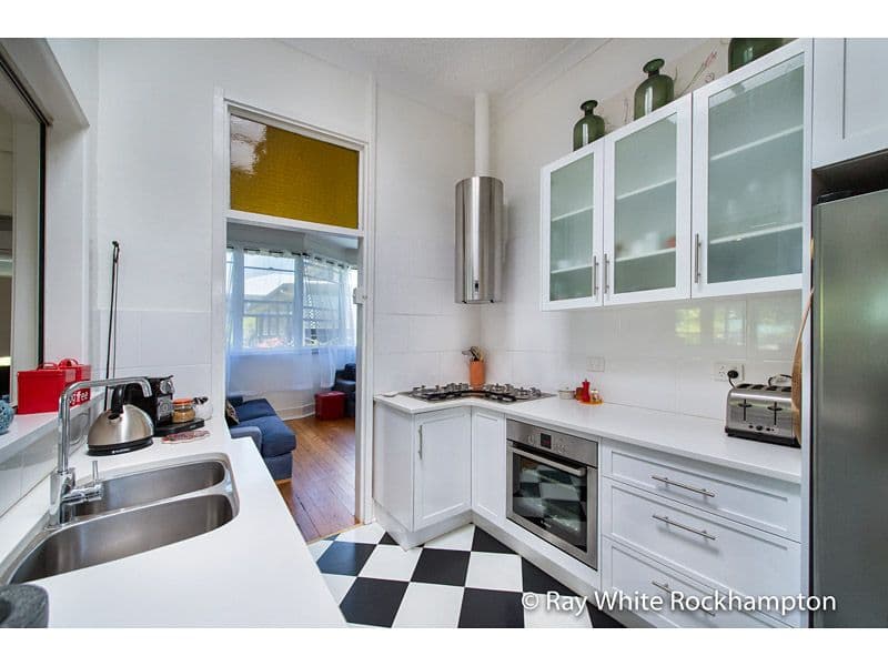 9 Henry Street, The Range QLD 4700, The Range - Thumbnail 5