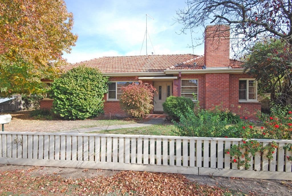 10 Exchange Street, NEWINGTON VIC 3350, Newington - Image 1