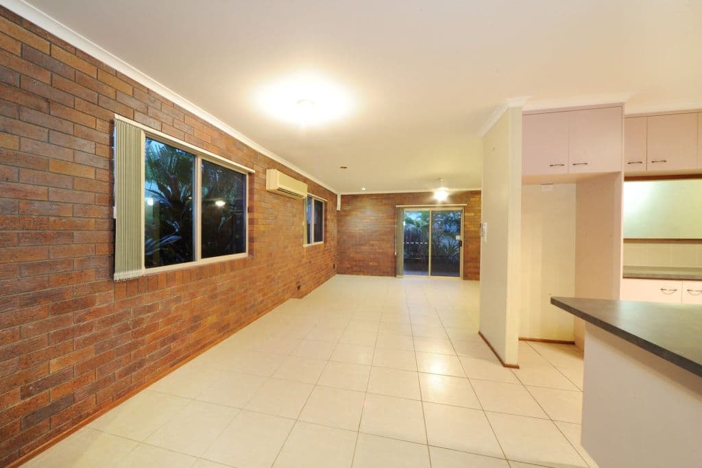 19 Catherine Crescent, JUBILEE POCKET QLD 4802, Jubilee Pocket - Thumbnail 5