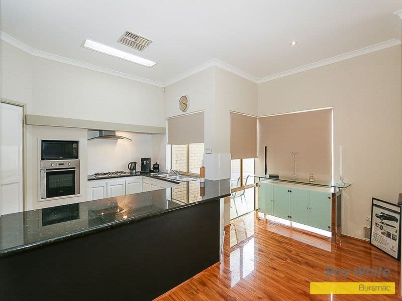 75 Lakeshore Close, Ballajura WA 6066, Ballajura - Thumbnail 3