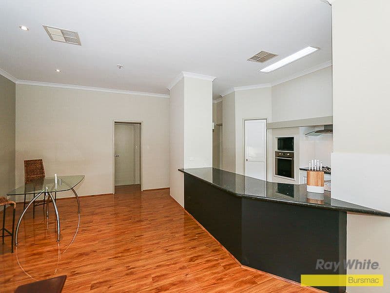 75 Lakeshore Close, Ballajura WA 6066, Ballajura - Thumbnail 4