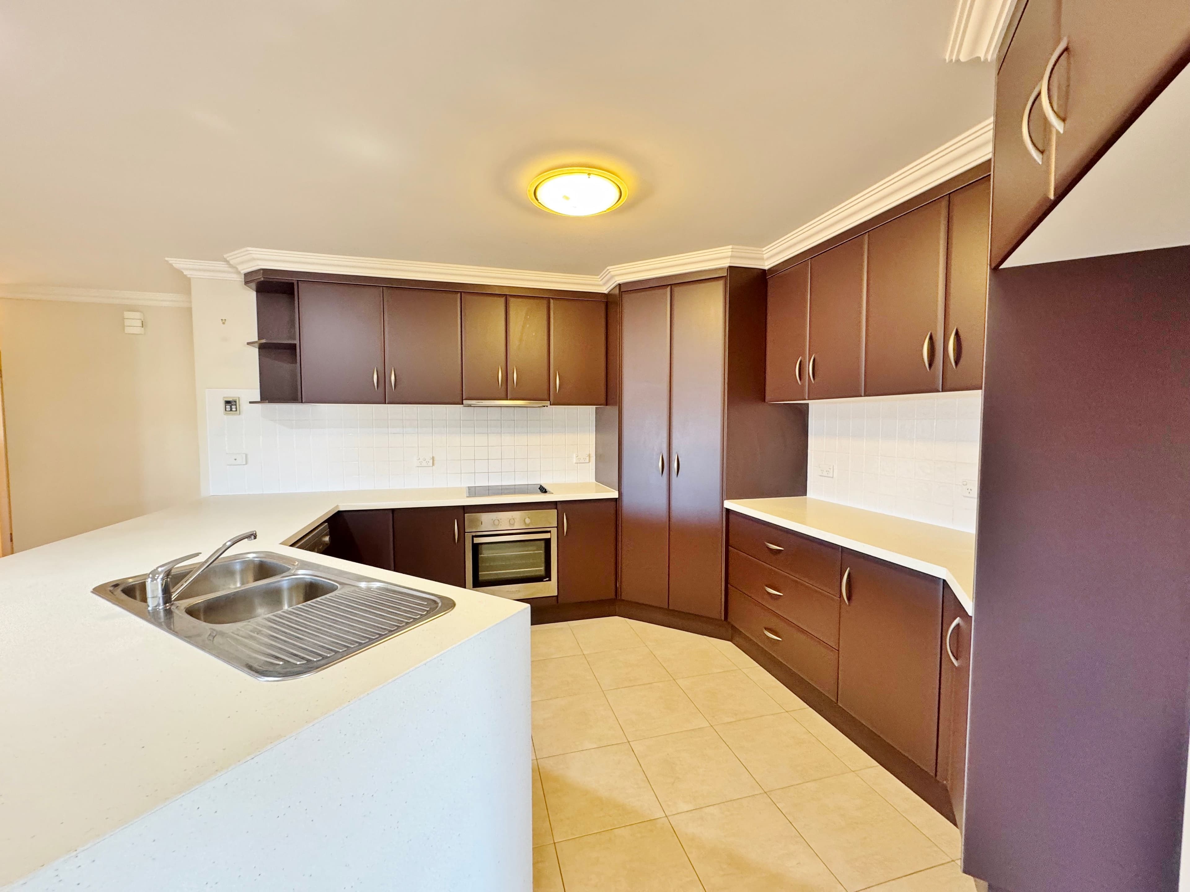 8 Hills Street, Young NSW 2594, Young - Thumbnail 3