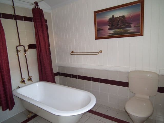 242 Borilla Street, EMERALD QLD 4720, Emerald - Thumbnail 8