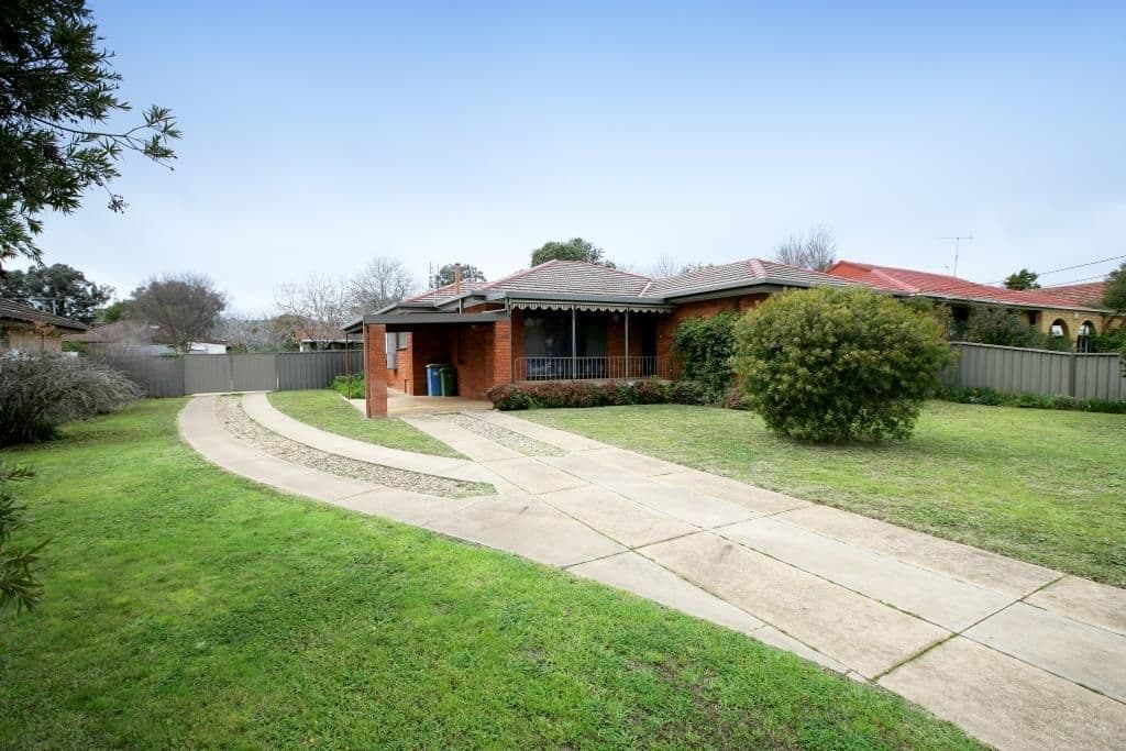 81 Raye Street, TOLLAND NSW 2650, Tolland - Thumbnail 2