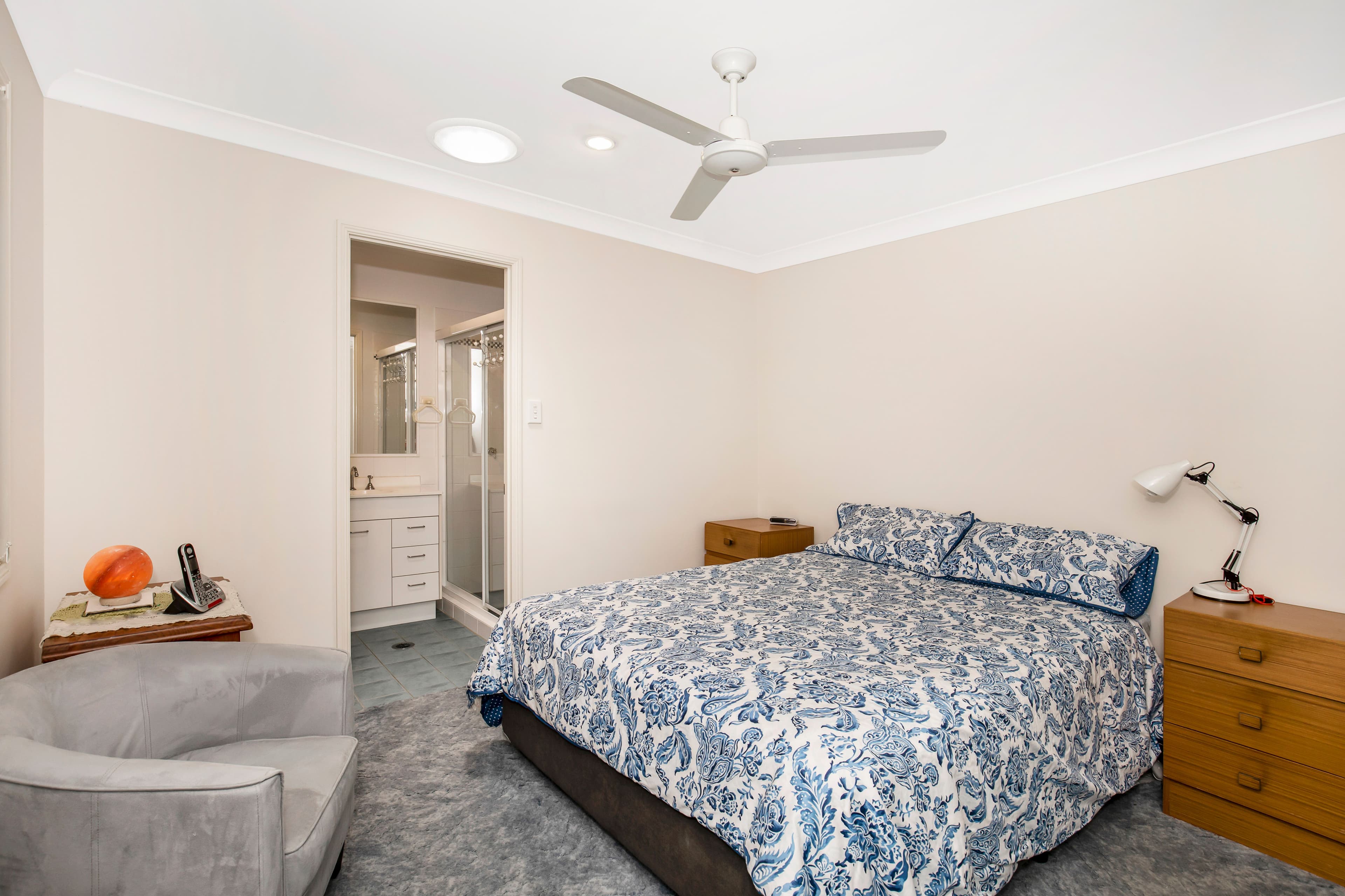 300 Cliveden Avenue, Corinda QLD 4075, Corinda - Thumbnail 5