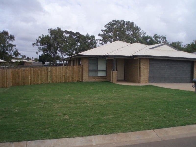 16 Riley Drive, GRACEMERE QLD 4702, Gracemere - Thumbnail 2