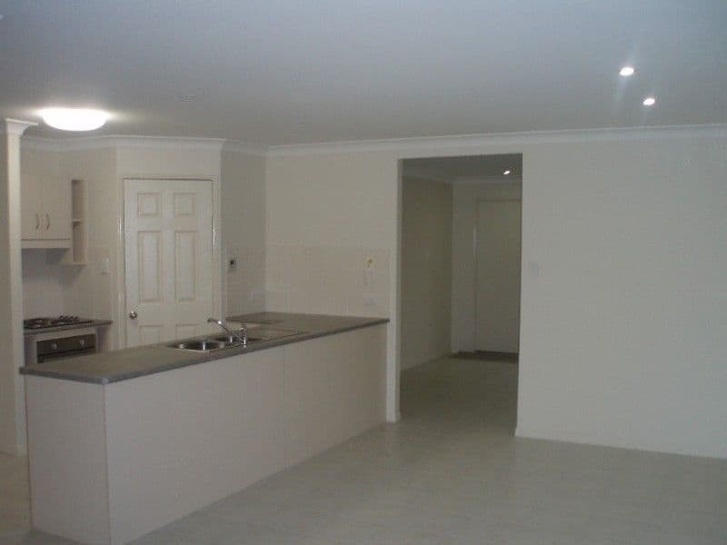 16 Riley Drive, GRACEMERE QLD 4702, Gracemere - Thumbnail 5