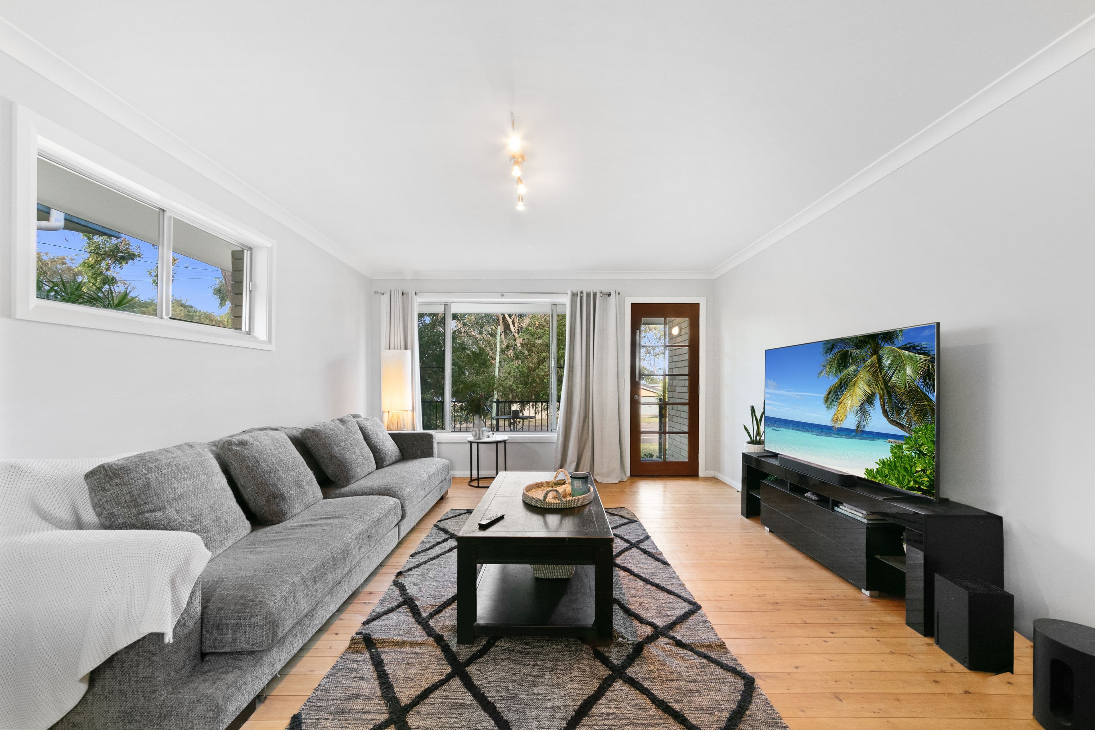 82 Sunrise Avenue, Halekulani NSW 2262, Halekulani - Thumbnail 2