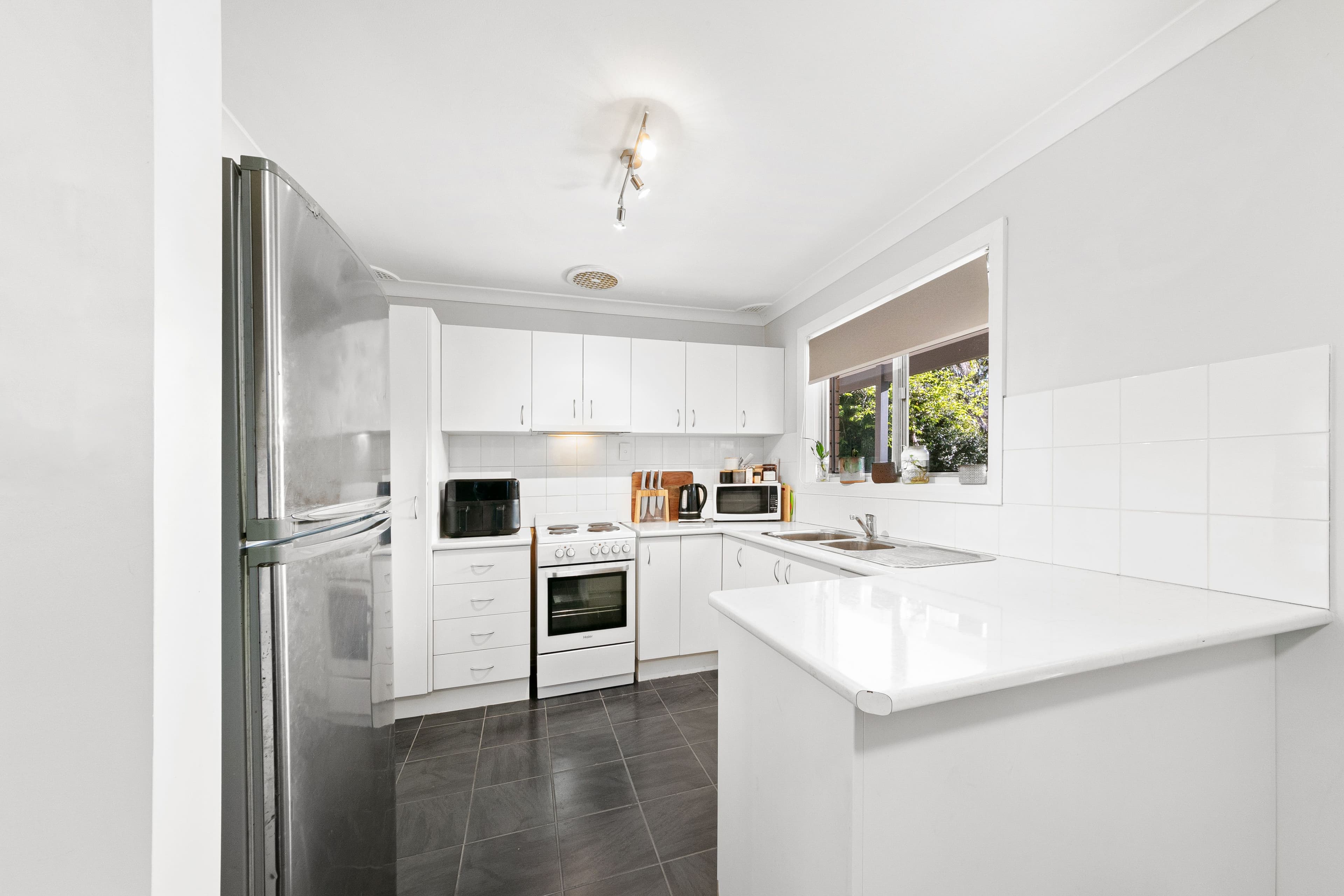 82 Sunrise Avenue, Halekulani NSW 2262, Halekulani - Thumbnail 3