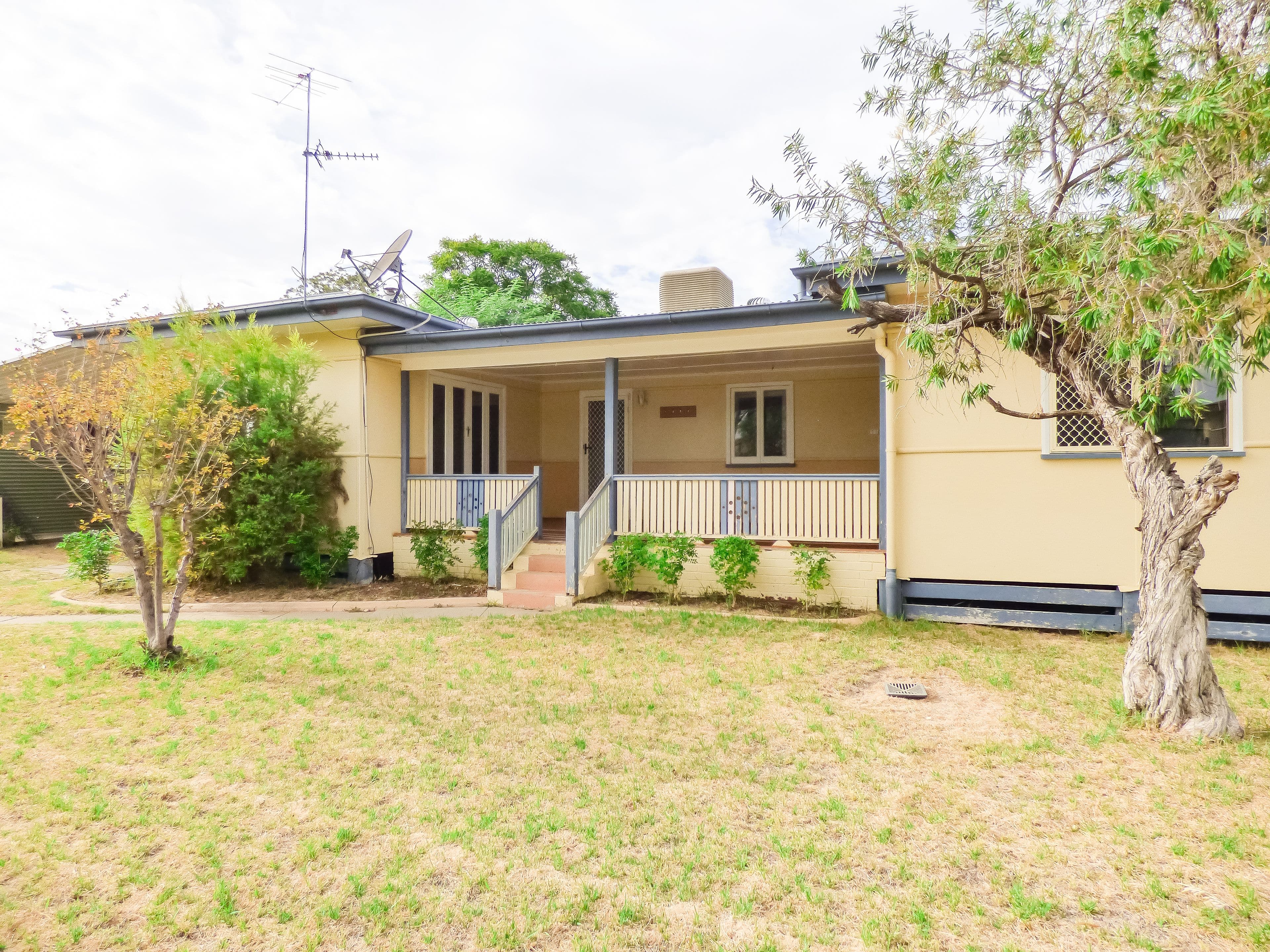 44 Taylor Street, Roma QLD 4455, Roma - Image 1