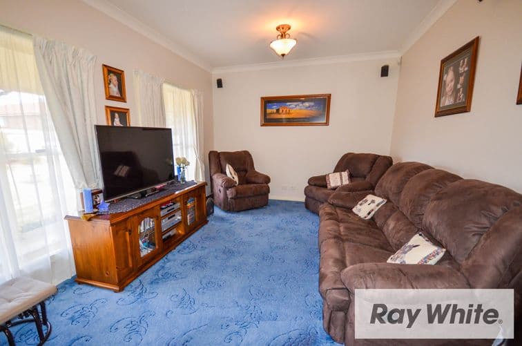 19 Park Avenue, TAHMOOR NSW 2573, Tahmoor - Thumbnail 3