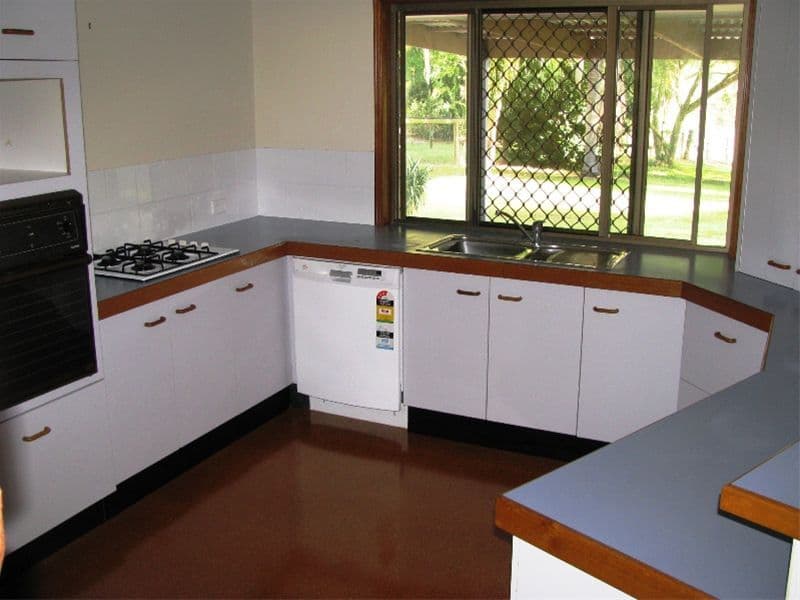 70 Illawong Way, KARANA DOWNS QLD 4306, Karana Downs - Thumbnail 2