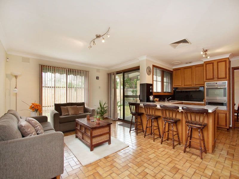24 Kubis Crescent, DINGLEY VILLAGE VIC 3172, Dingley Village - Thumbnail 3