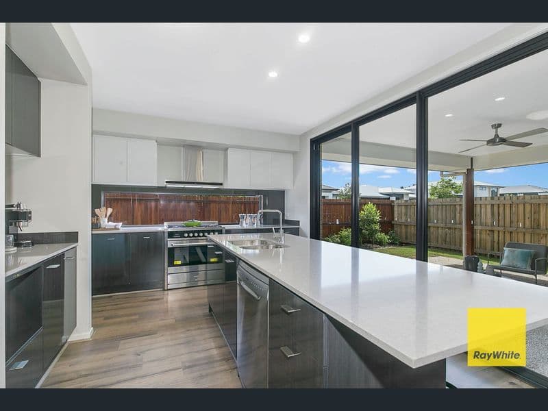 29 Majestic Crescent, Hemmant QLD 4174, Hemmant - Thumbnail 3