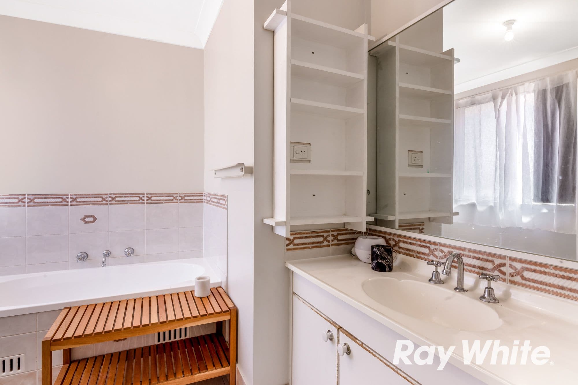 2 Merriwa Avenue, Hoxton Park NSW 2171, Hoxton Park - Thumbnail 7
