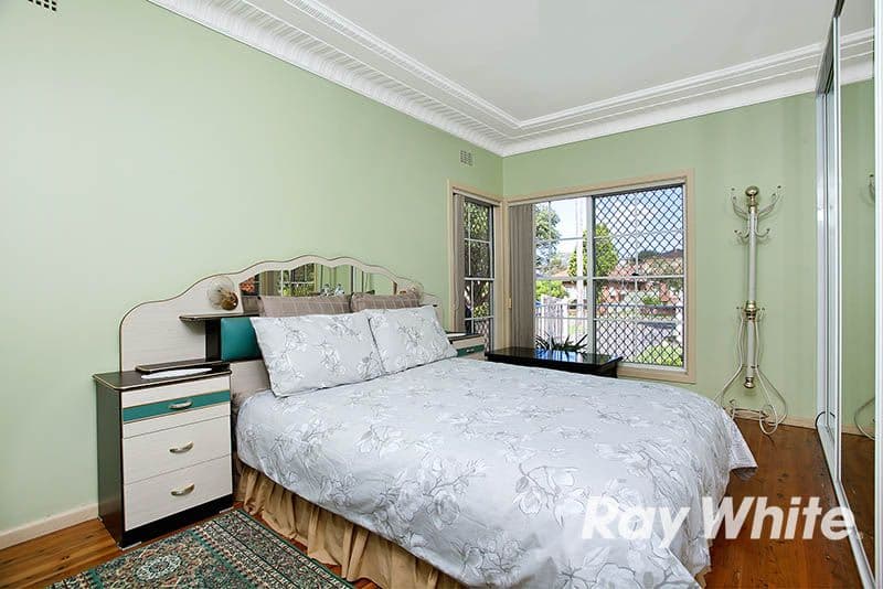 18 Leslie Road, BEXLEY NSW 2207, Bexley - Thumbnail 2