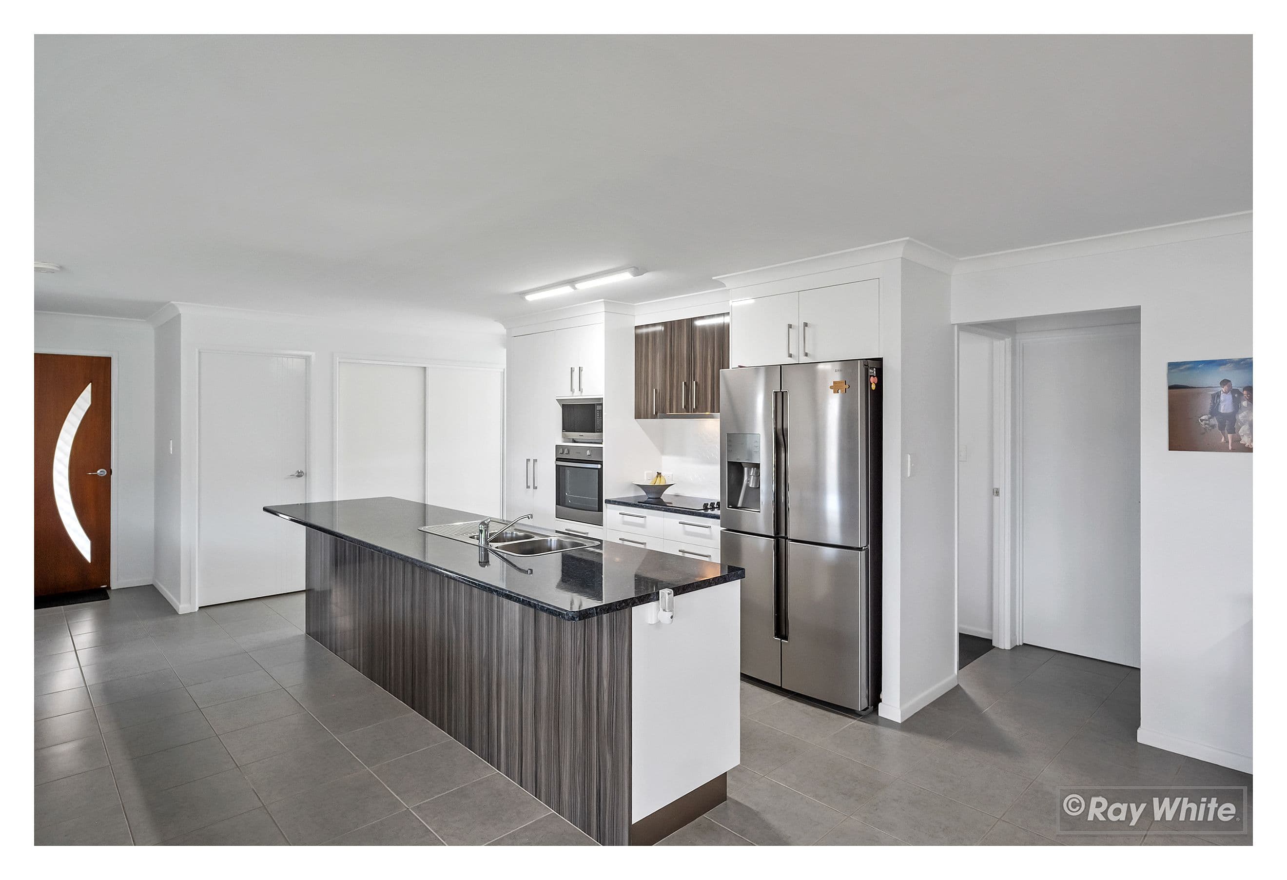 11 Mossvale Drive, Parkhurst QLD 4702, Parkhurst - Thumbnail 6