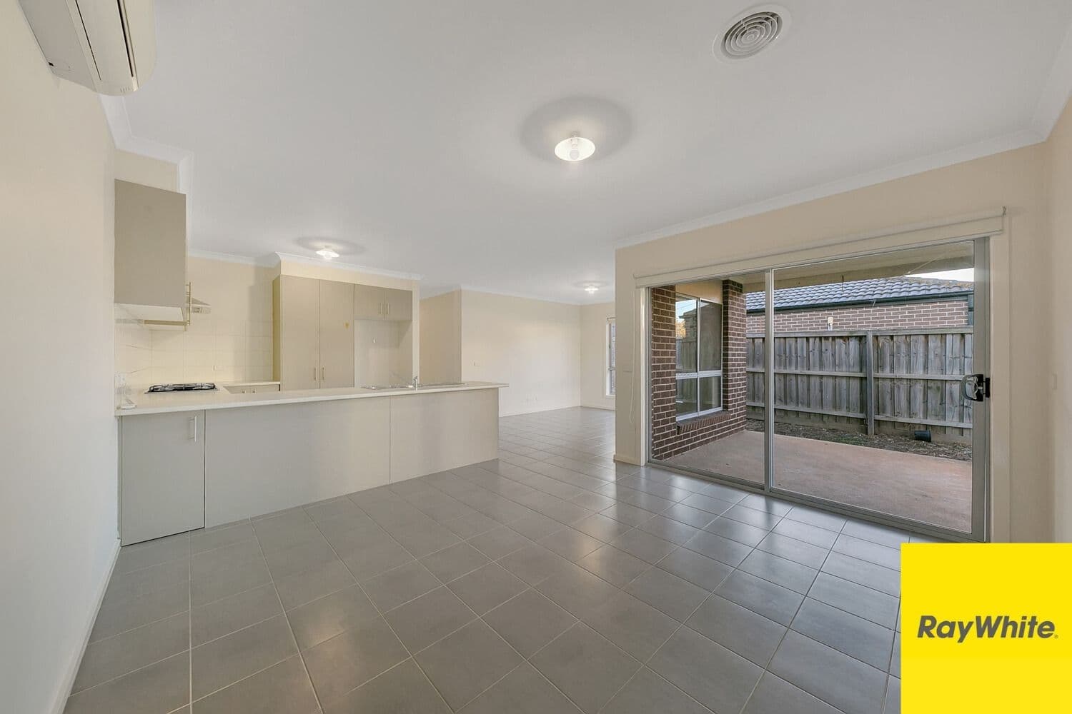 30 Larson Avenue, Tarneit VIC 3029, Tarneit - Thumbnail 8