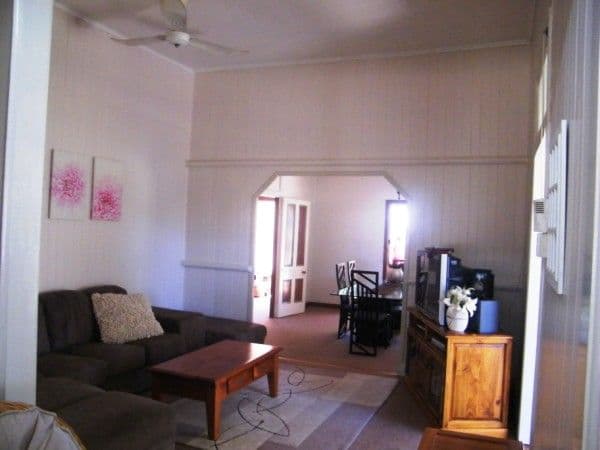 6 Russell Street, CHINCHILLA QLD 4413, Chinchilla - Thumbnail 3