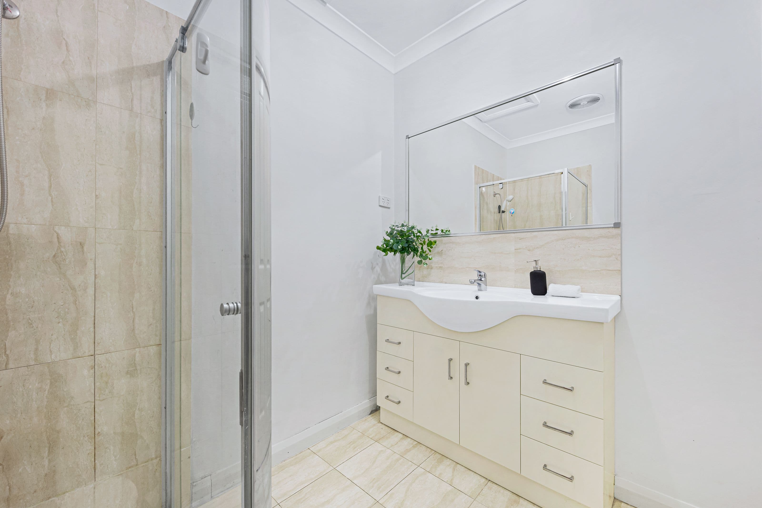 1B Tennyson Avenue, Clayton South VIC 3169, Clayton South - Thumbnail 7