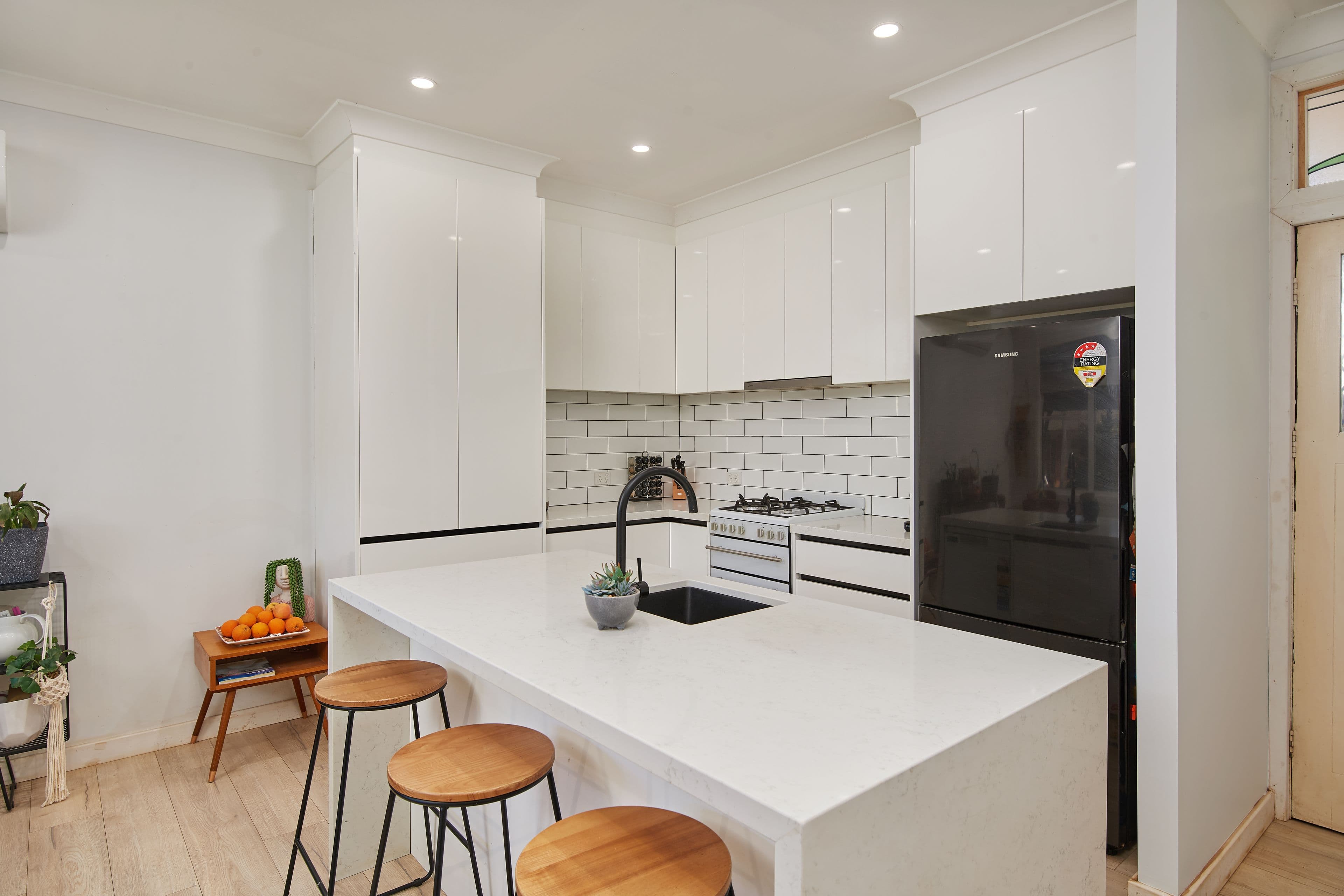 21 Killara Avenue, Mount Austin NSW 2650, Mount Austin - Thumbnail 3