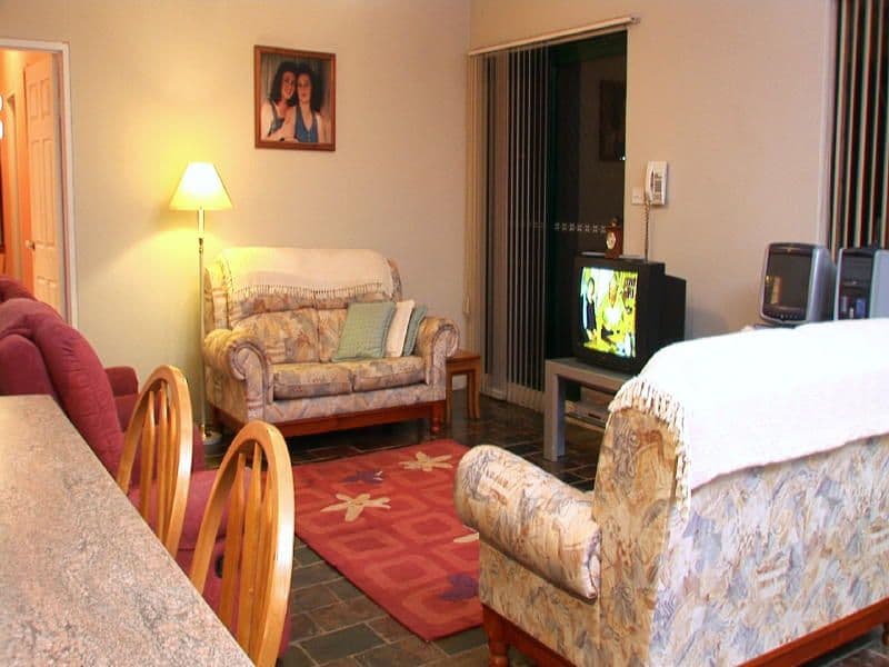 11   Comin Place, ABBOTSBURY NSW 2176, Abbotsbury - Thumbnail 6